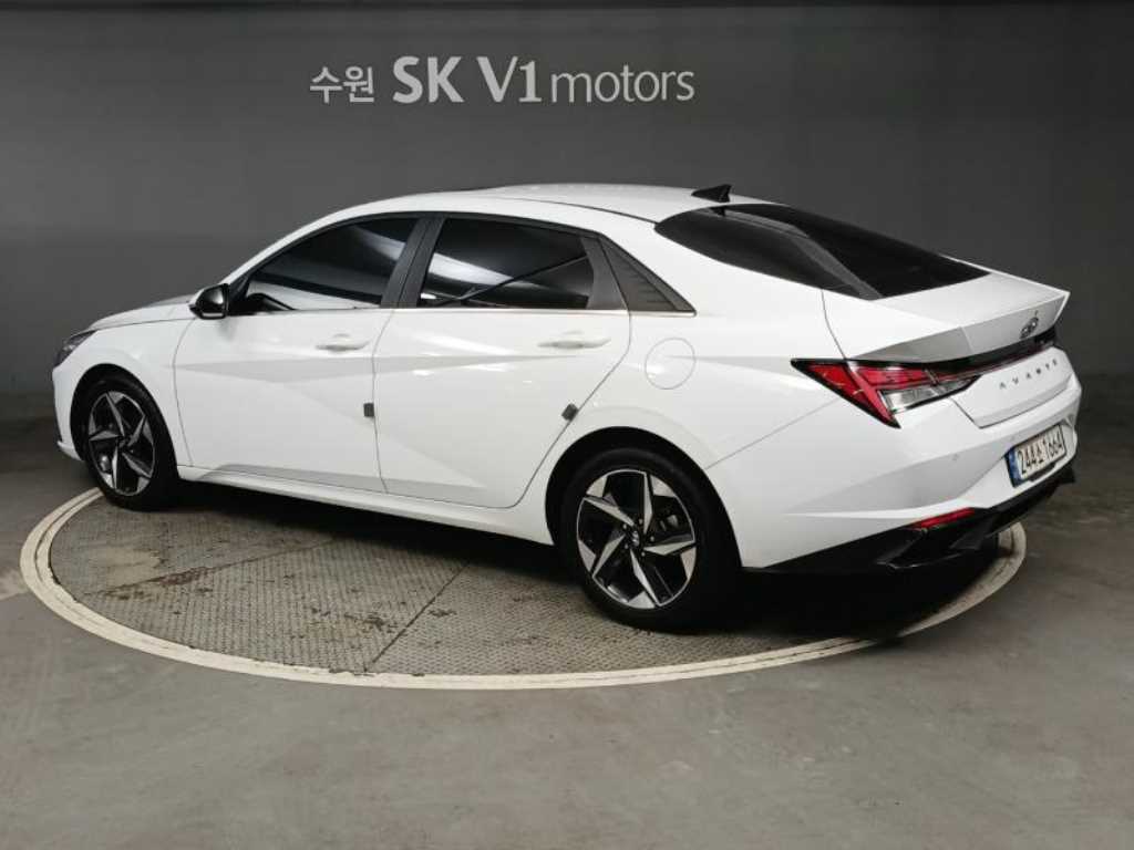 현대 아반떼(CN7) 1.6 가솔린 인스퍼레이션 - 이미지 3