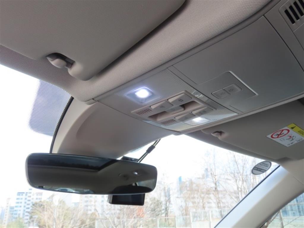 폭스바겐 티구안(2세대) 2.0 TDI 4모션 프레스티지 - 이미지 9