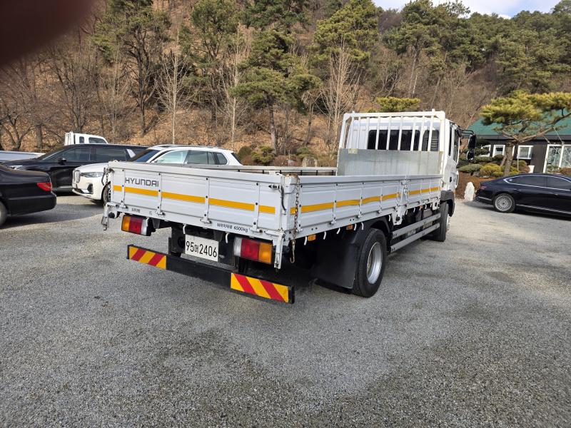 현대 메가트럭 4.5톤 장축 - 이미지 7
