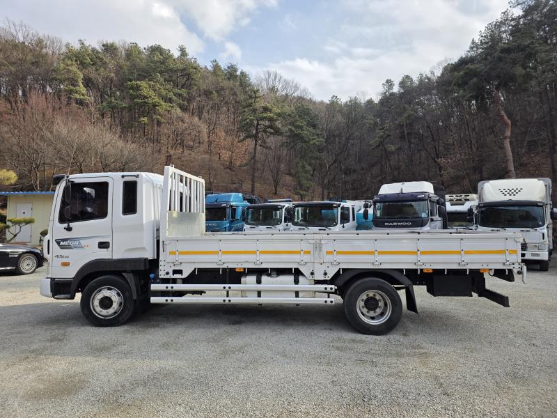 현대 메가트럭 4.5톤 장축 - 이미지 9