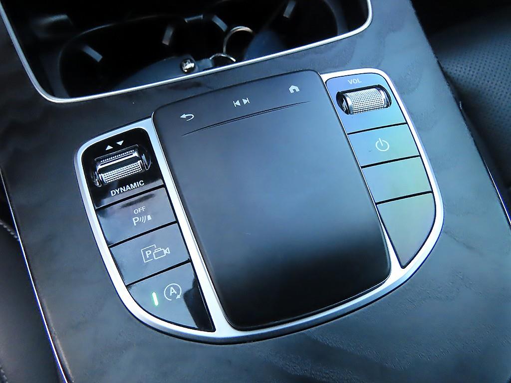 벤츠 E클래스(5세대) E220d 4매틱 AMG 라인 - 이미지 18