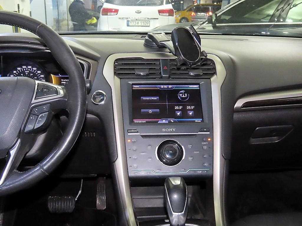 포드 퓨전(2세대) 2.0 에코부스트 SE - 이미지 3