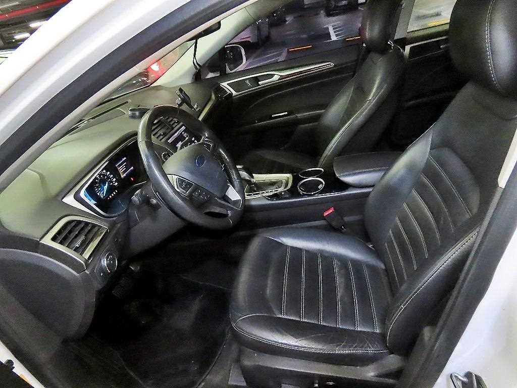 포드 퓨전(2세대) 2.0 에코부스트 SE - 이미지 8