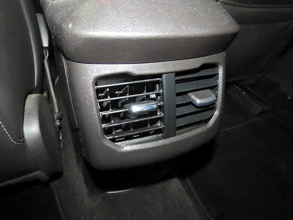 포드 퓨전(2세대) 2.0 에코부스트 SE - 이미지 16