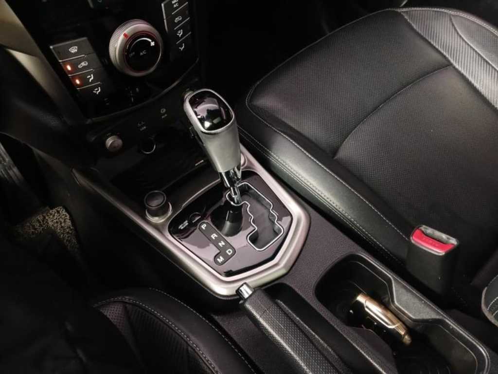 제네시스 티볼리 디젤 2WD VX - 이미지 12