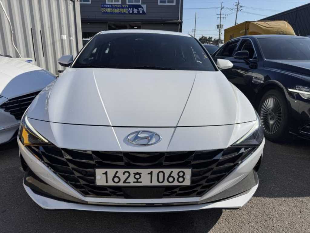 현대 아반떼(CN7) 1.6 가솔린 인스퍼레이션 - 이미지 9