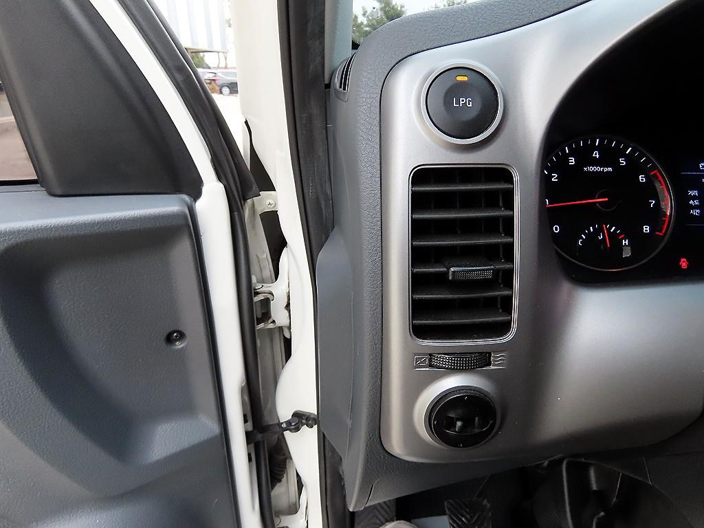 기아 더 뉴봉고Ⅲ화물 냉동탑차 LPI 표준형 - 이미지 7