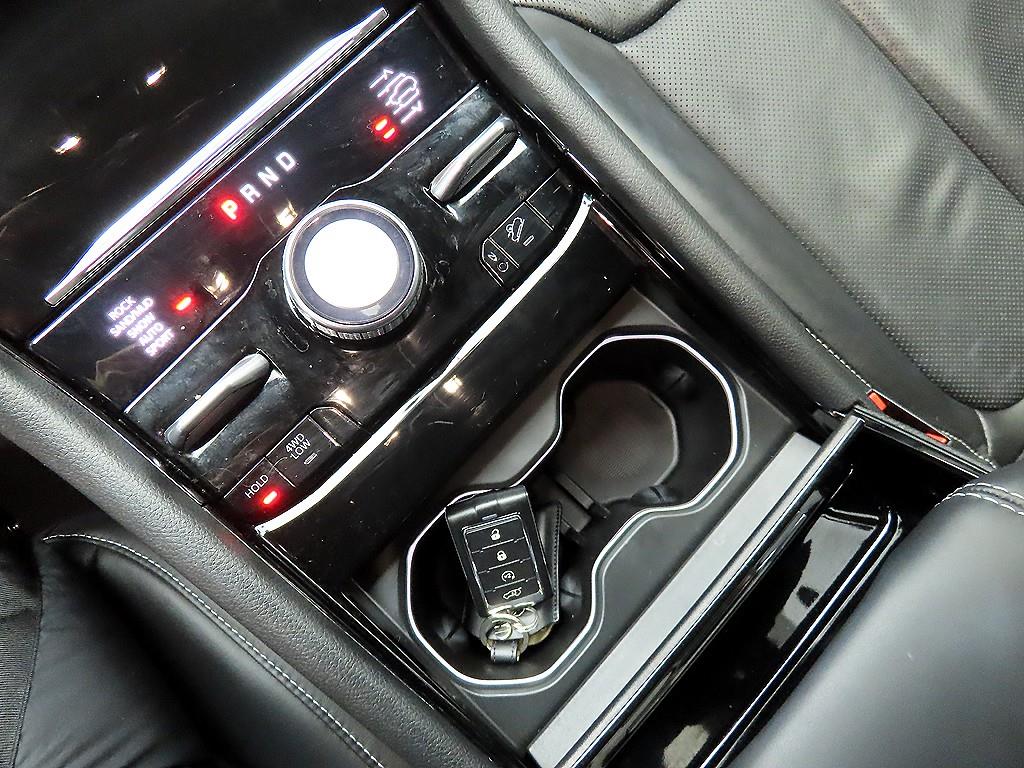 지프 그랜드 체로키(WL) 3.6 오버랜드 - 이미지 13