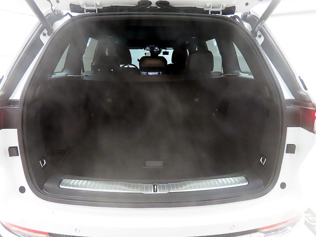 지프 그랜드 체로키(WL) 3.6 오버랜드 - 이미지 11