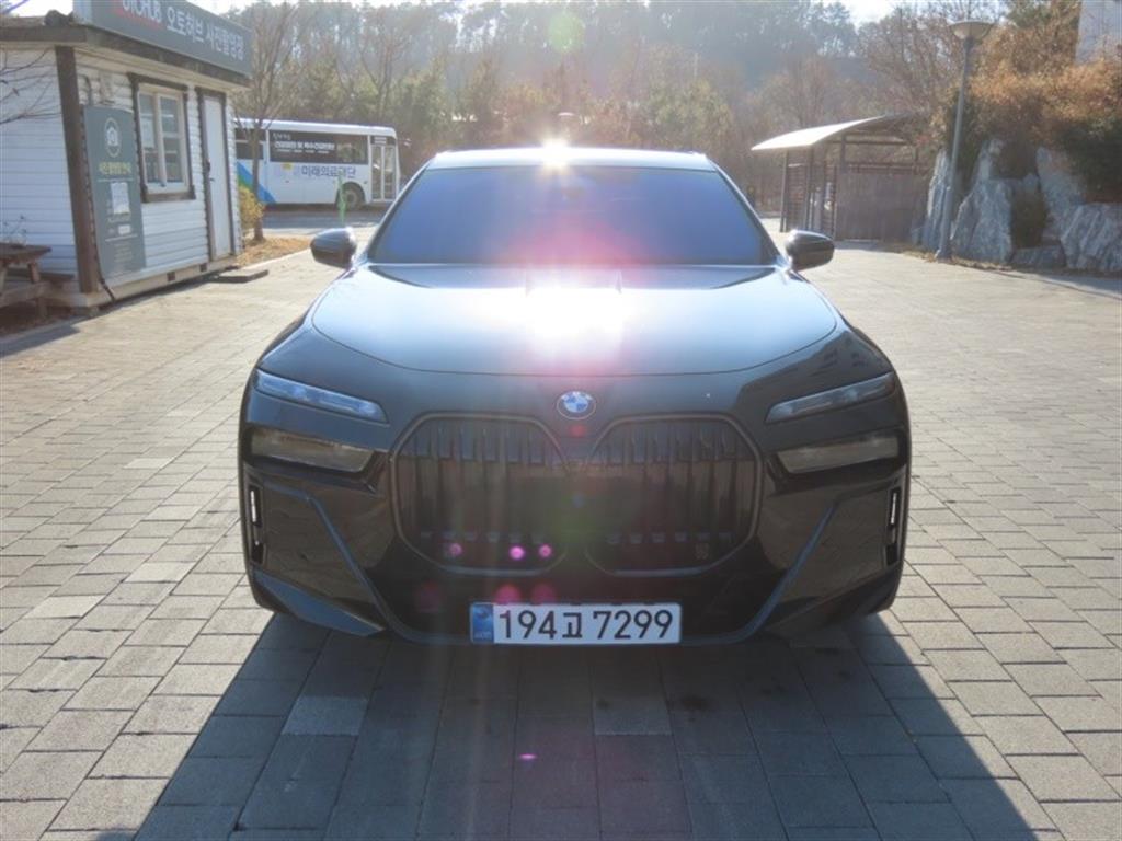 BMW 7시리즈(7세대) 740d xDrive M 스포츠 - 이미지 10