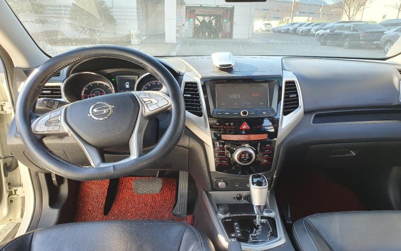 KG모빌리티(쌍용) 티볼리 가솔린 2WD LX 최고급형 - 이미지 6