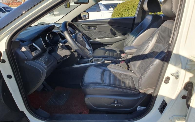 KG모빌리티(쌍용) 티볼리 가솔린 2WD LX 최고급형 - 이미지 11