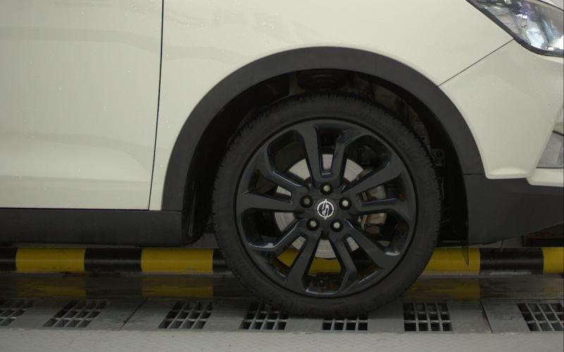 KG모빌리티(쌍용) 티볼리 가솔린 2WD LX 최고급형 - 이미지 13