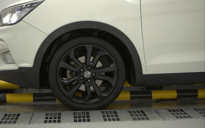 KG모빌리티(쌍용) 티볼리 가솔린 2WD LX 최고급형 - 이미지 17