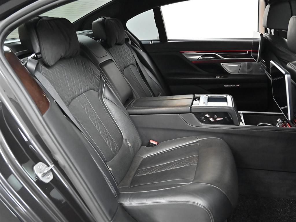 BMW 7시리즈(6세대) 750Li xDrive 프리미엄 - 이미지 13
