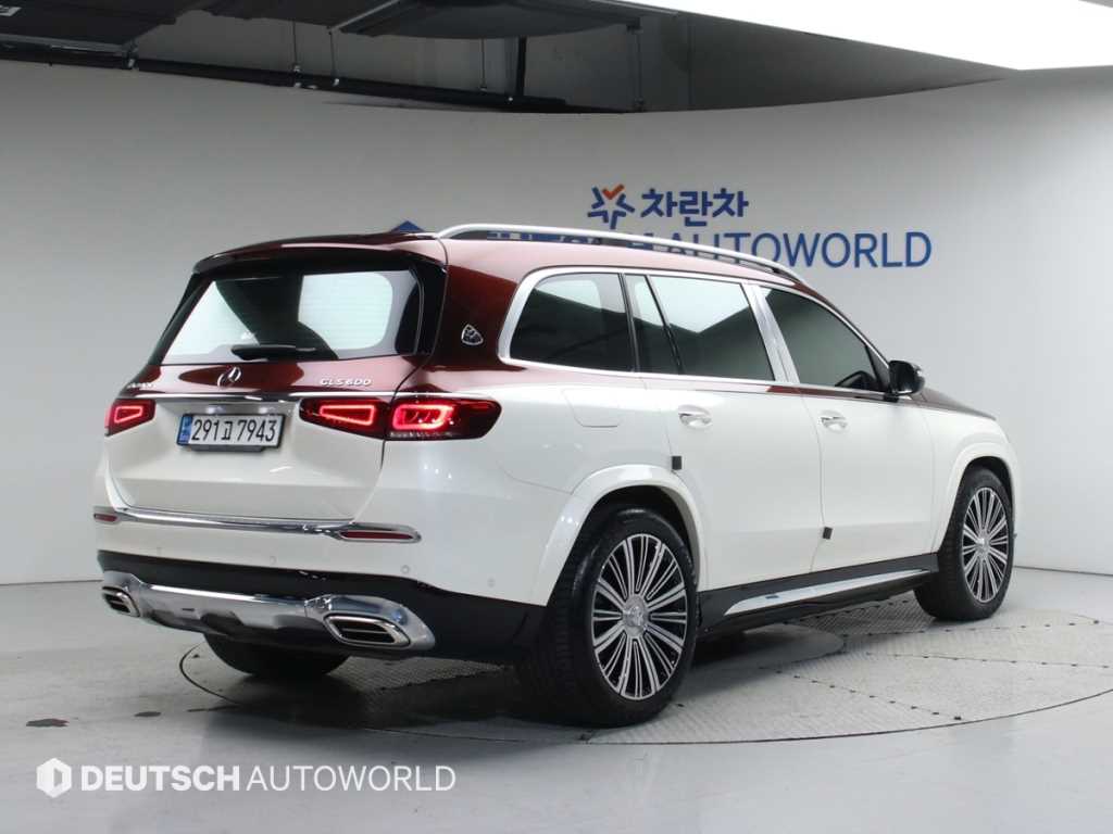벤츠 GLS클래스(3세대) 마이바흐 GLS 600 4매틱 - 이미지 11
