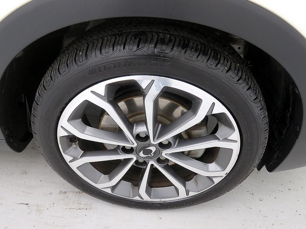 KG모빌리티(쌍용) 티볼리 아머 1.6 가솔린 4WD 기어에디션 - 이미지 12