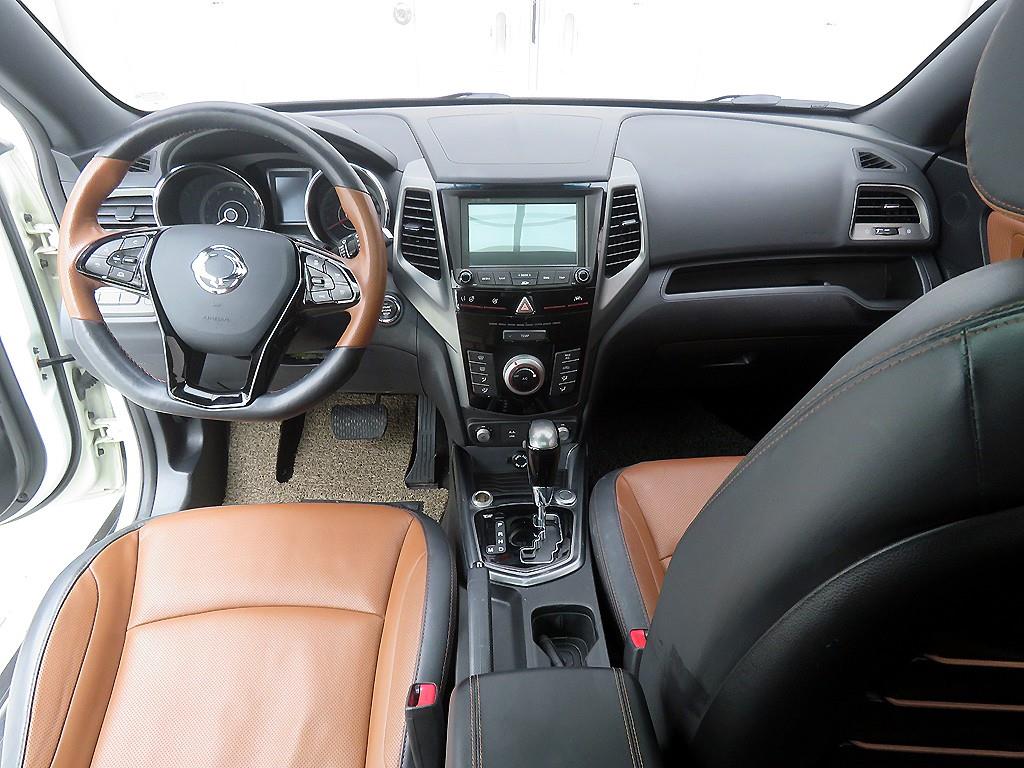 KG모빌리티(쌍용) 티볼리 아머 1.6 가솔린 4WD 기어에디션 - 이미지 17