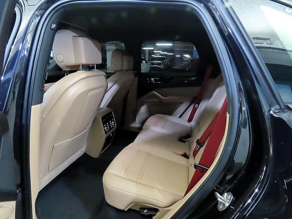 포르쉐 카이엔(3세대) 3.0 V6 - 이미지 12