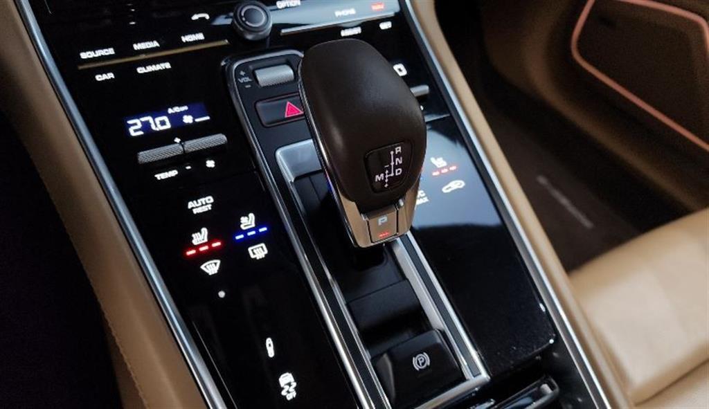 포르쉐 파나메라(2세대) 4.0 터보 - 이미지 5