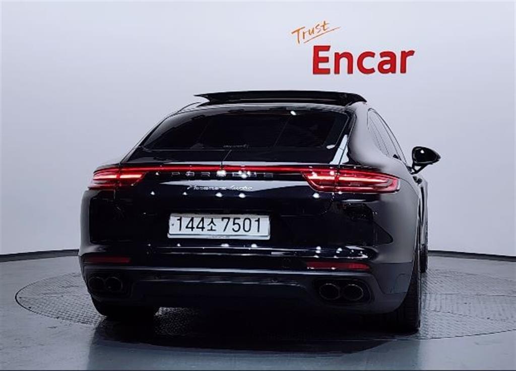 포르쉐 파나메라(2세대) 4.0 터보 - 이미지 11