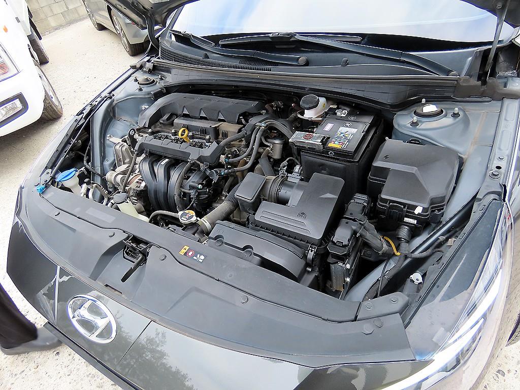 현대 아반떼(CN7) 1.6 가솔린 인스퍼레이션 - 이미지 4