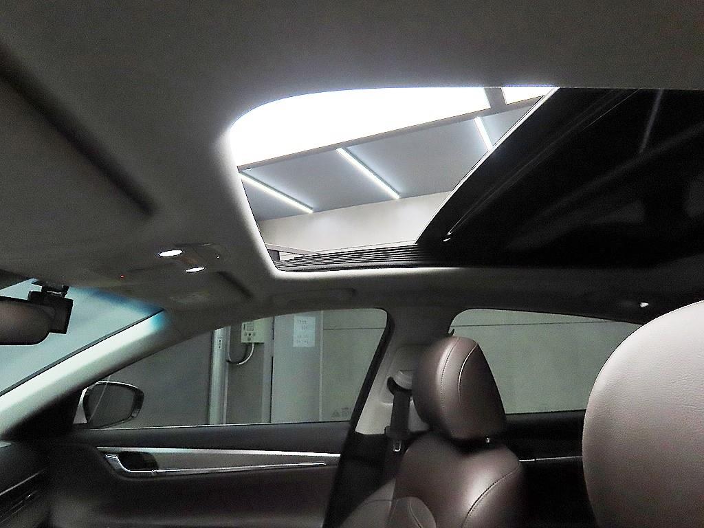 현대 더 뉴그랜저IG LPi 3.0 프리미엄 초이스 - 이미지 19