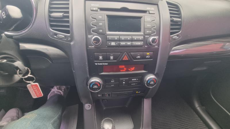 기아 쏘렌토 R 디젤 2.2 4WD TLX 고급형 - 이미지 9