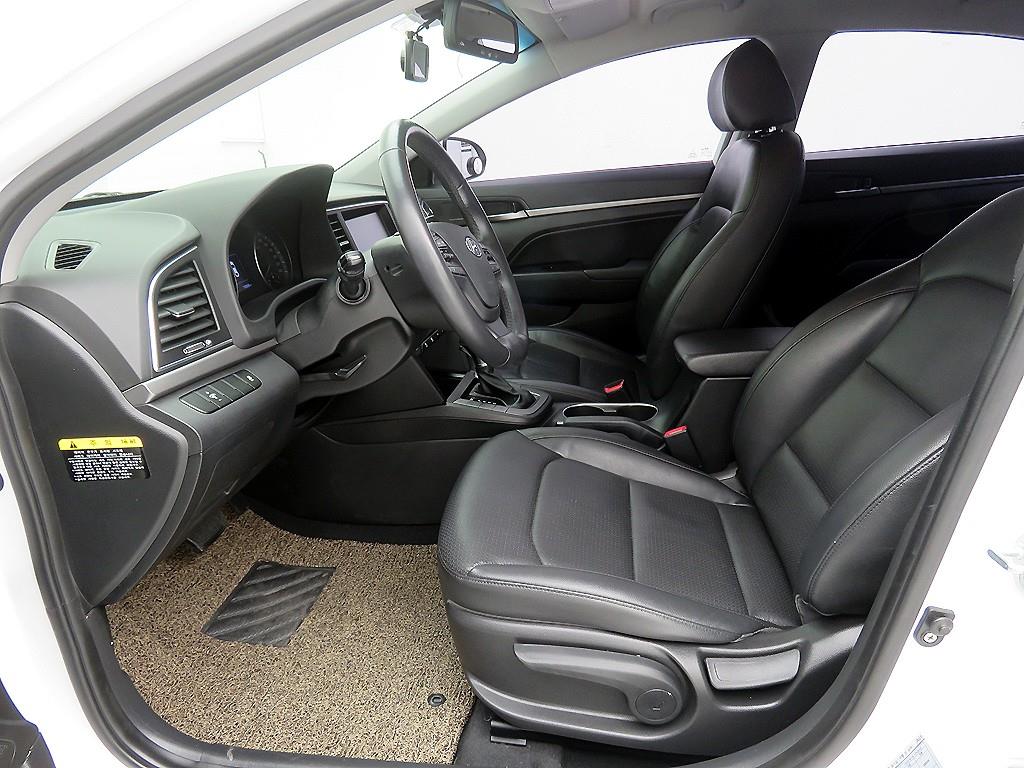 현대 아반떼AD 1.6 GDi 모던 - 이미지 12