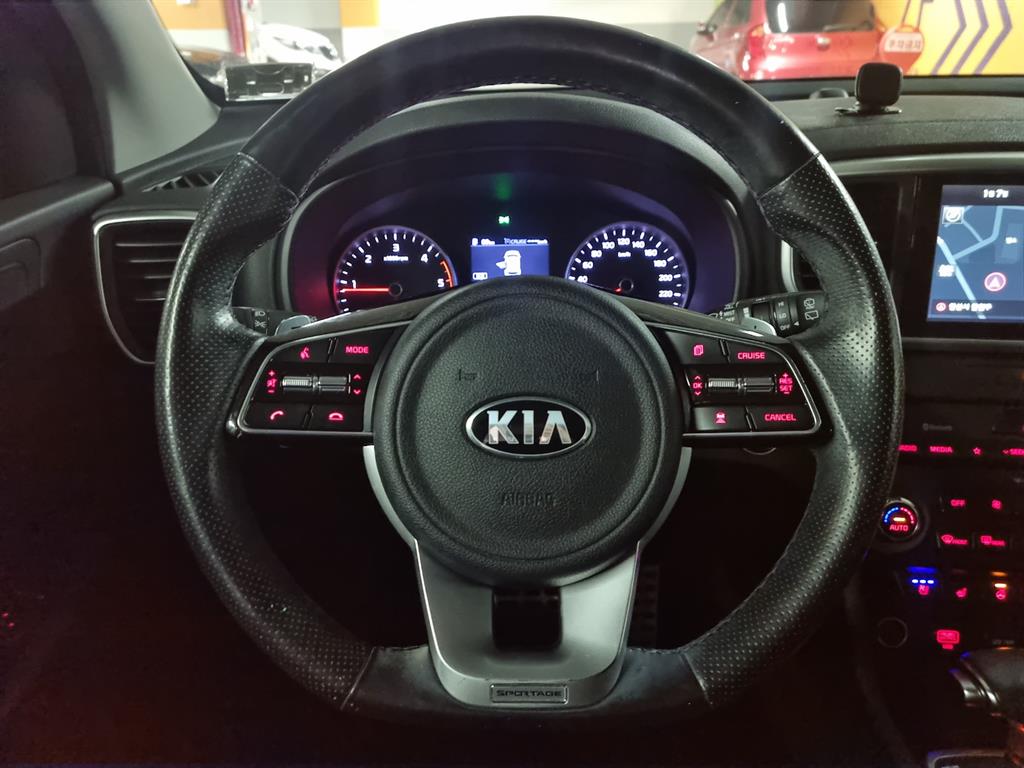 기아 스포티지 더 볼드 R2.0 디젤 2WD 프레스티지 - 이미지 17
