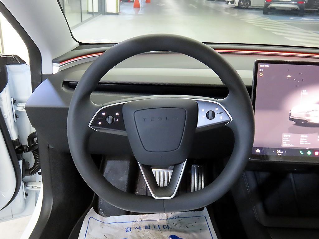 테슬라 모델 3 AWD 퍼포먼스 - 이미지 2