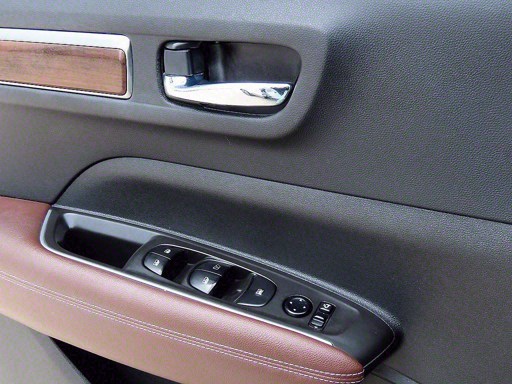 르노 (삼성) 더 뉴QM6 2.0 LPe RE 시그니처 - 이미지 11