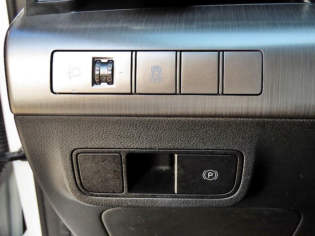 현대 디 올뉴코나 1.6 가솔린 터보 2WD 프리미엄 - 이미지 2