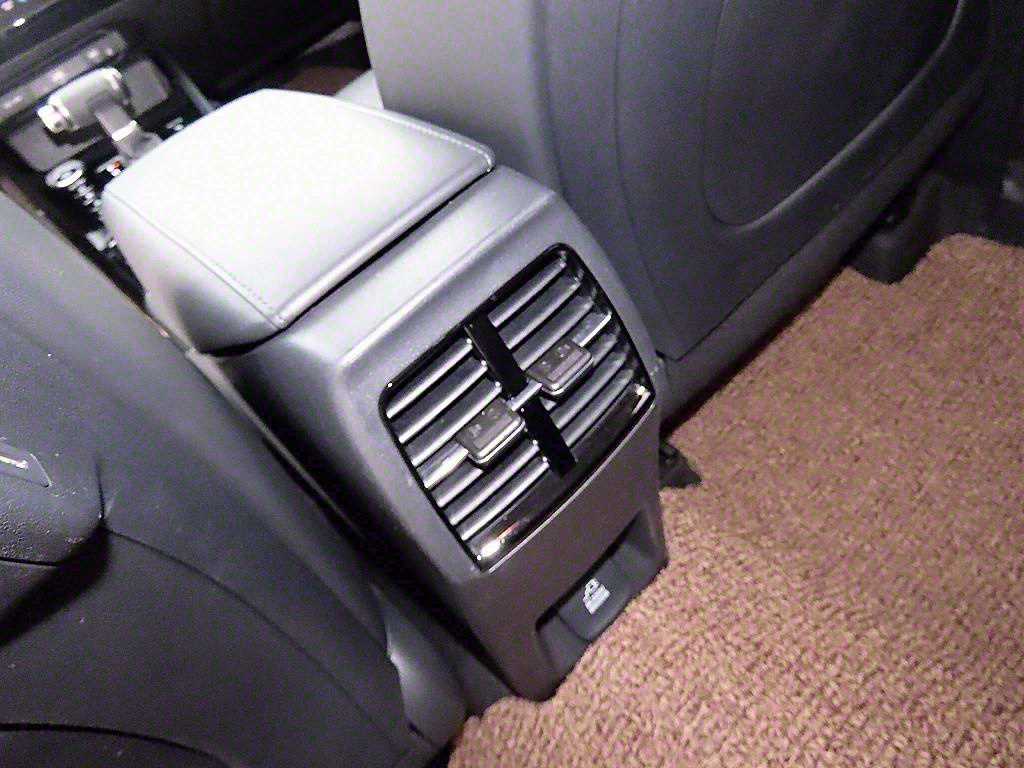 기아 디 올뉴니로 1.6 HEV 프레스티지