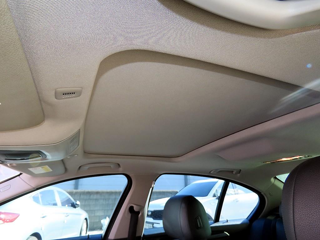 BMW 5시리즈(6세대) 520d 럭셔리 - 이미지 16