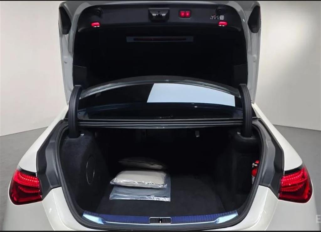 벤츠 S클래스(7세대) 마이바흐 S680 4매틱 - 이미지 6