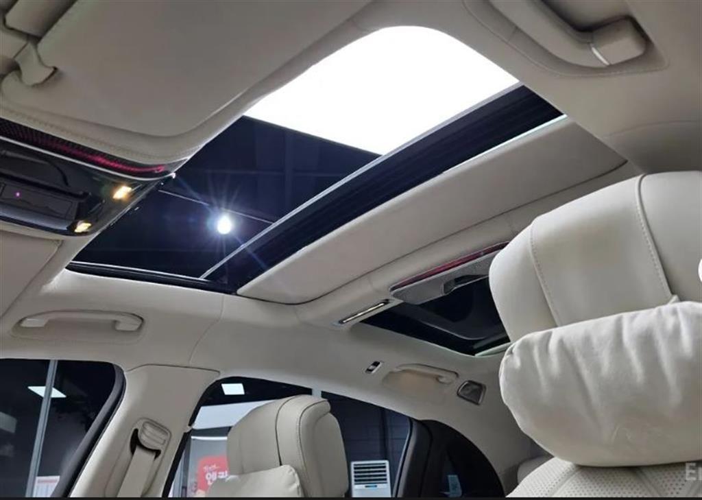 벤츠 S클래스(7세대) 마이바흐 S680 4매틱 - 이미지 13