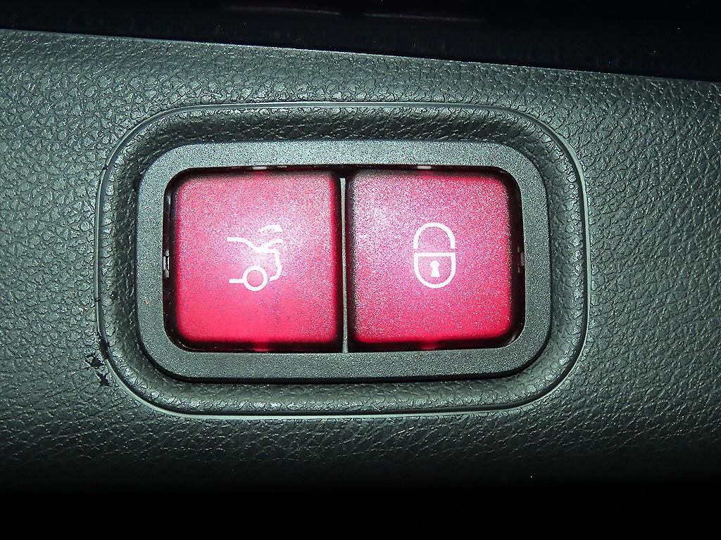 벤츠 E클래스(5세대) E300e 익스클루시브 - 이미지 20