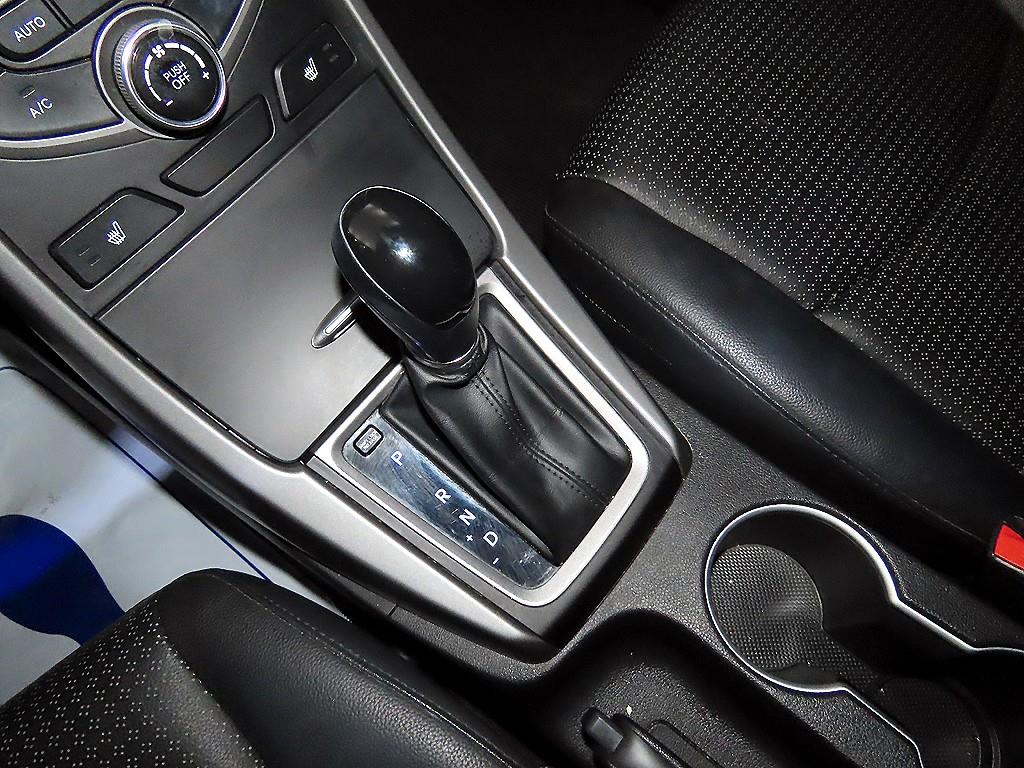 현대 더 뉴아반떼MD 1.6 GDi 스마트 - 이미지 2