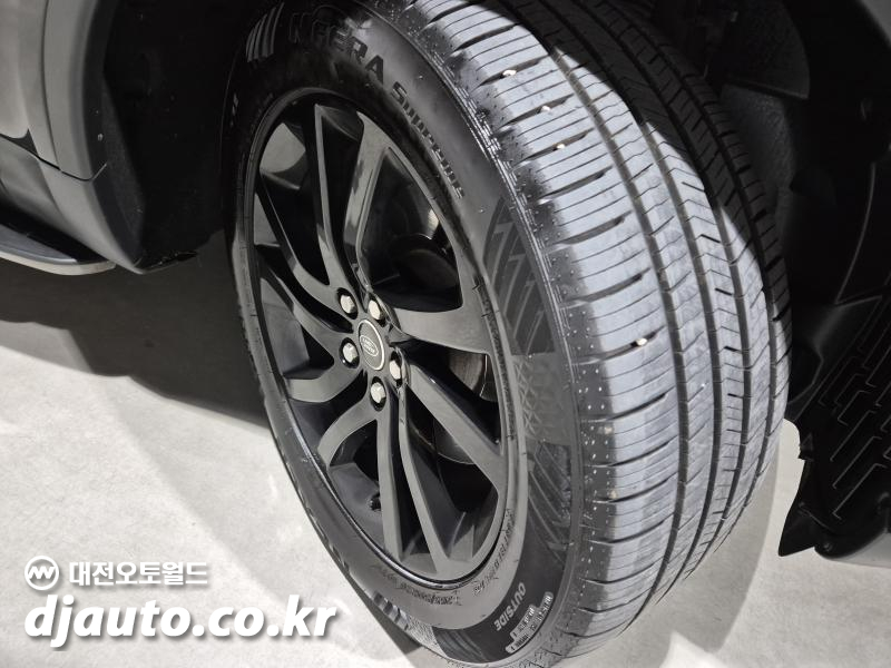 랜드로버 디스커버리5 3.0 SD6 HSE - 이미지 13