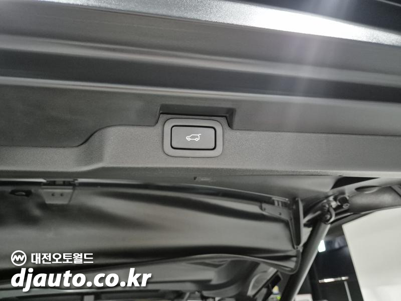 랜드로버 디스커버리5 3.0 SD6 HSE