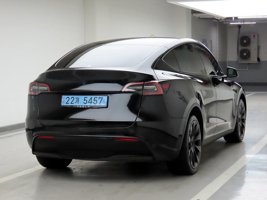 테슬라 모델 Y RWD - 이미지 10