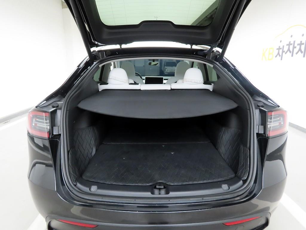 테슬라 모델 Y RWD - 이미지 19