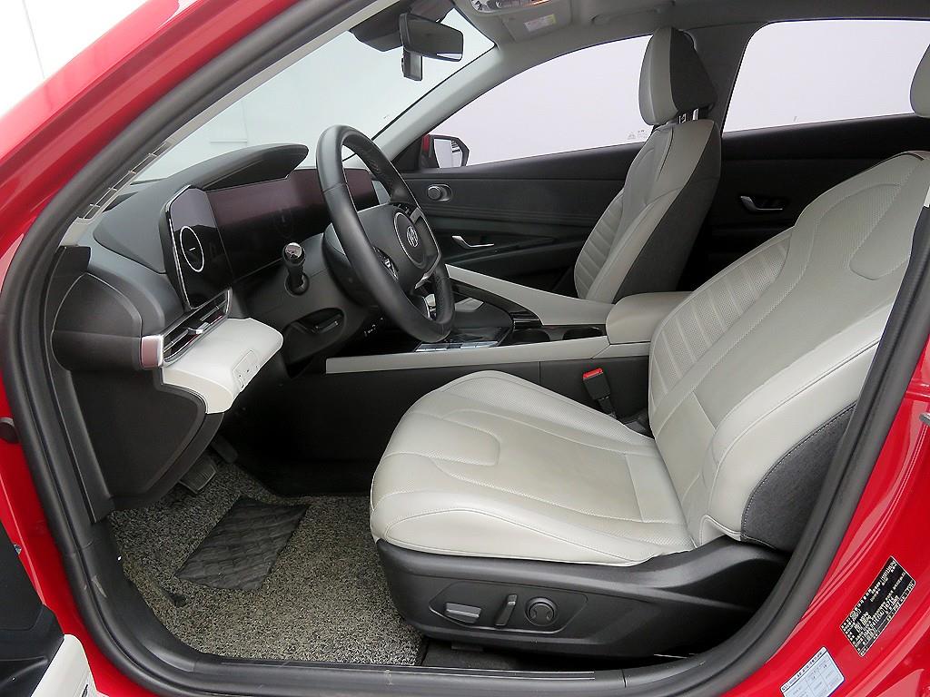 현대 아반떼(CN7) 1.6 가솔린 인스퍼레이션 - 이미지 16