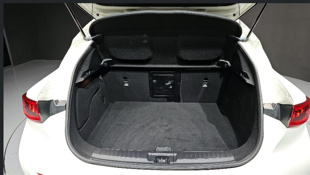 인피니티 Q30 2.0T - 이미지 11