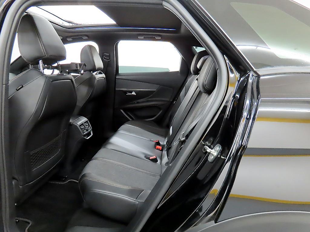 푸조 3008(2세대) 1.6 BlueHDi GT라인 - 이미지 9