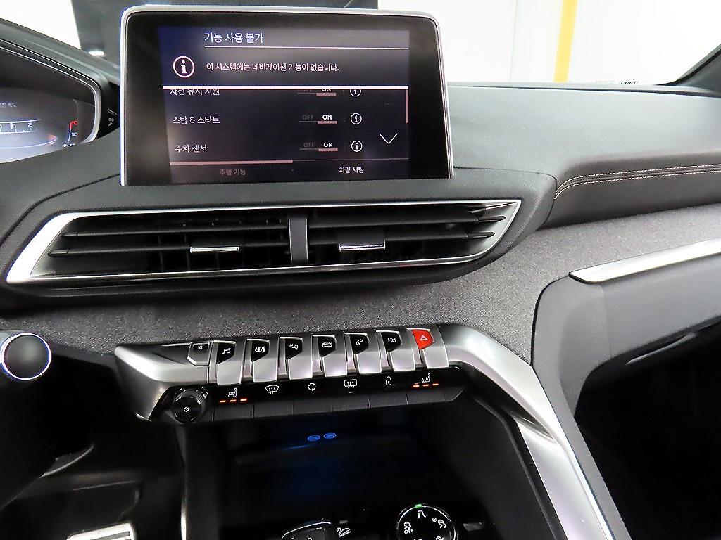 푸조 3008(2세대) 1.6 BlueHDi GT라인