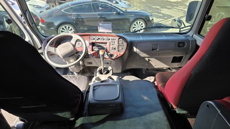 현대 e-카운티 25인승 롱바디 골드 자가용 - 이미지 11