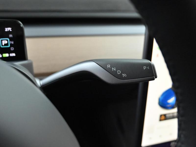 테슬라 모델 3 AWD 롱 레인지 - 이미지 4