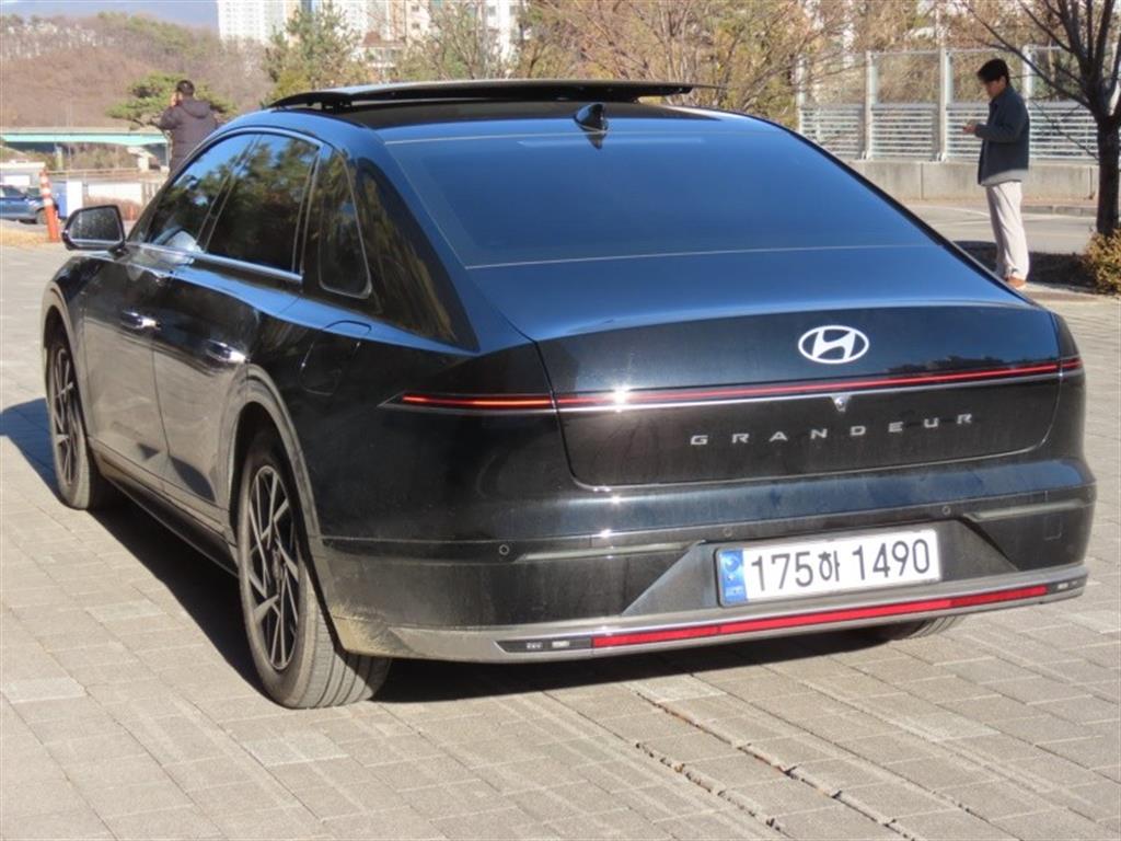 현대 디 올뉴그랜저 하이브리드 1.6 하이브리드 익스클루시브 - 이미지 13